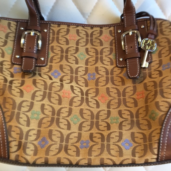 Fossil purse - Picture 3 of 13